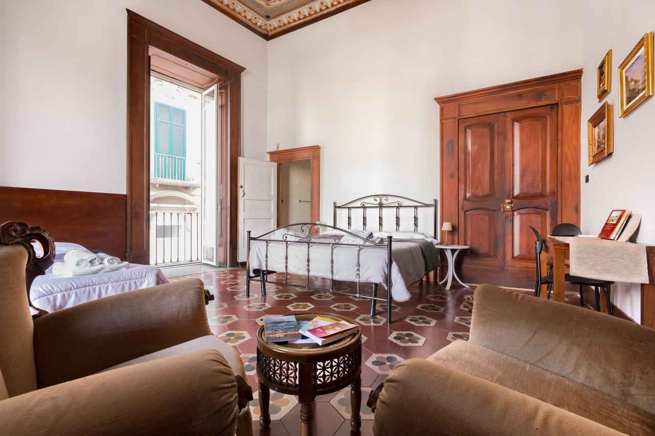 Opera Home Naples Extérieur photo