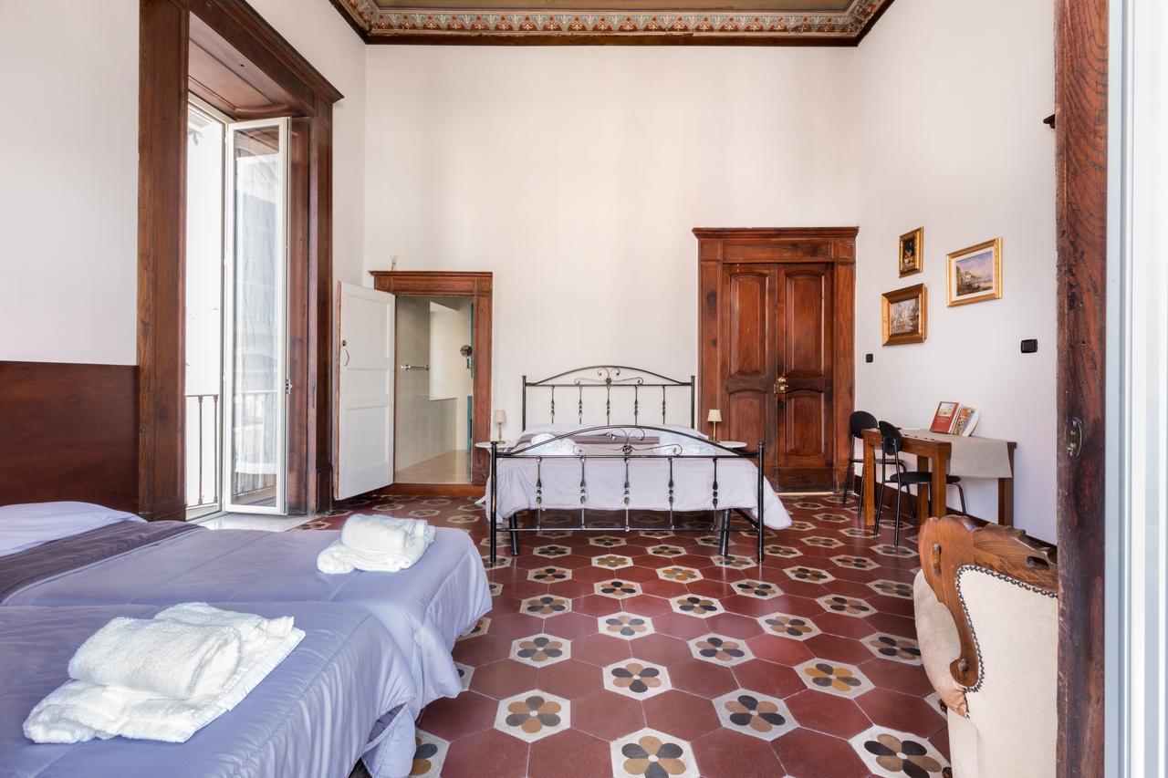 Opera Home Naples Extérieur photo